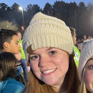 Meet your Posher, Anna-claire